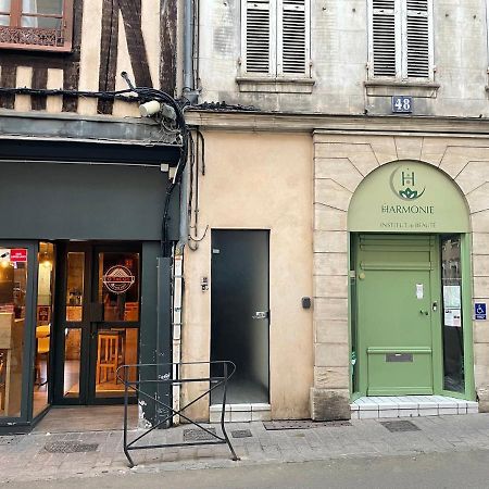 Appartement Complet Hyper Centre Auxerre Exterior foto